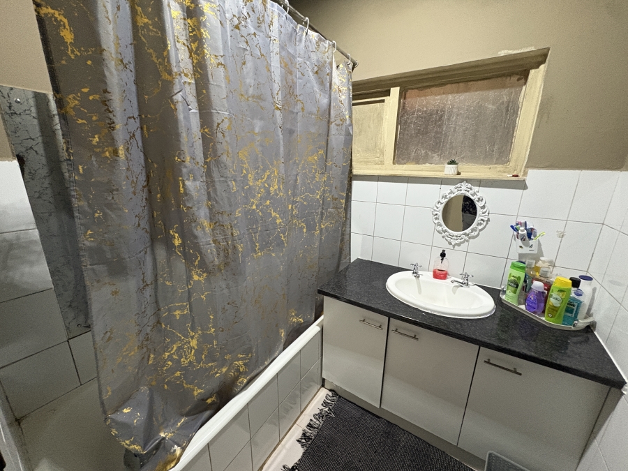 2 Bedroom Property for Sale in King Williams Town Central Eastern Cape